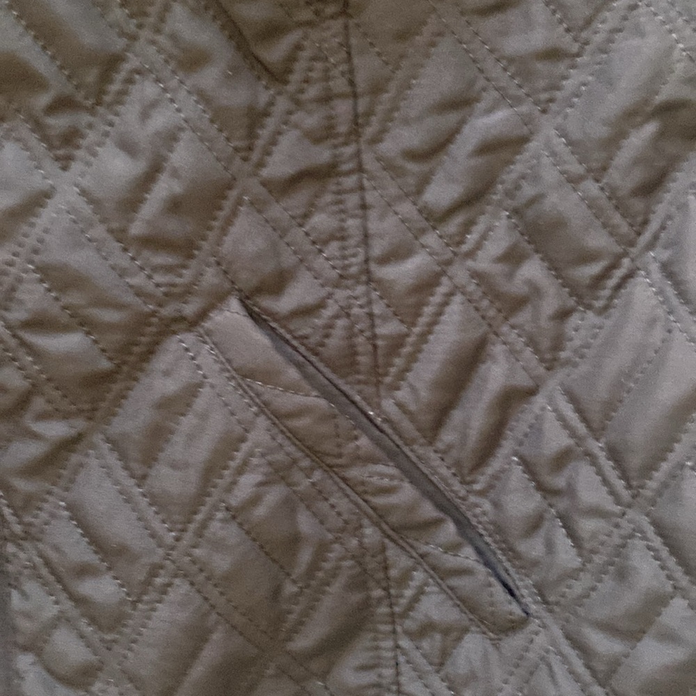 Chico’s Black Quilted Vest Size 1 =8 - Picture 4 of 5